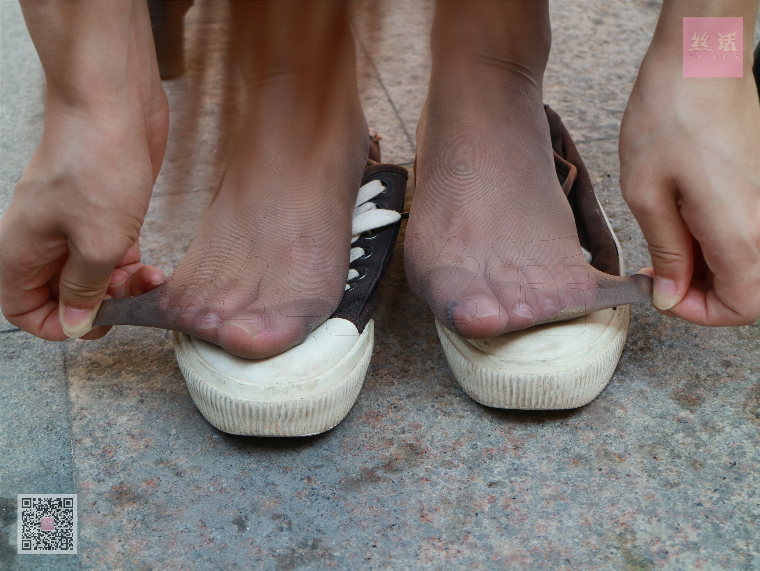 SiHua思话  SH002 嘉欣 闹市区の丝拍